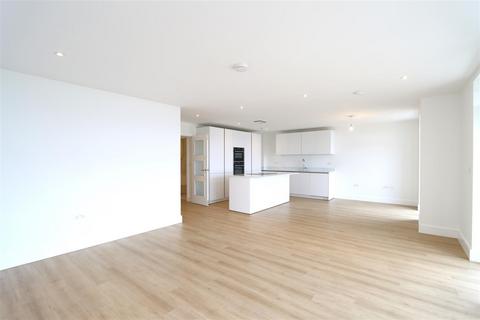 3 bedroom apartment to rent, La Route De La Haule, Jersey JE3