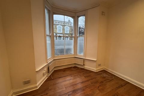 1 bedroom ground floor flat to rent, Palatine Road, London N16