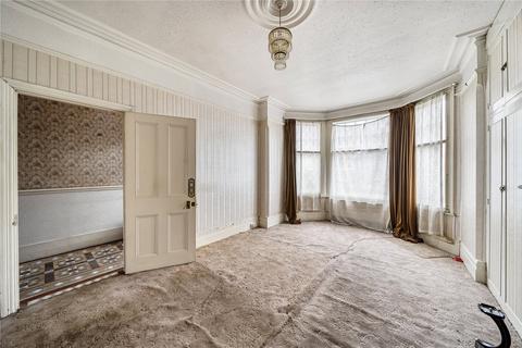4 bedroom terraced house for sale, Windermere Road, London, N10