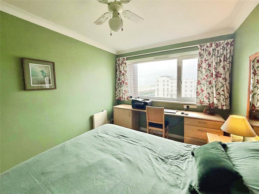 Bedroom 2 Pic 2