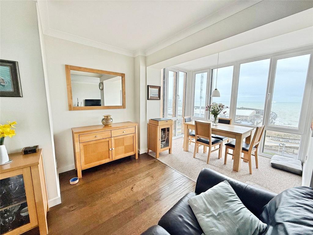 Open Plan Living 2