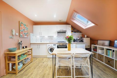 1 bedroom flat for sale, Stanger Road, London, SE25