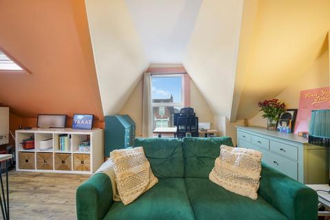 1 bedroom flat for sale, Stanger Road, London, SE25