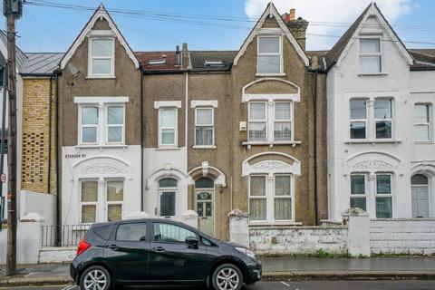 1 bedroom flat for sale, Stanger Road, London, SE25