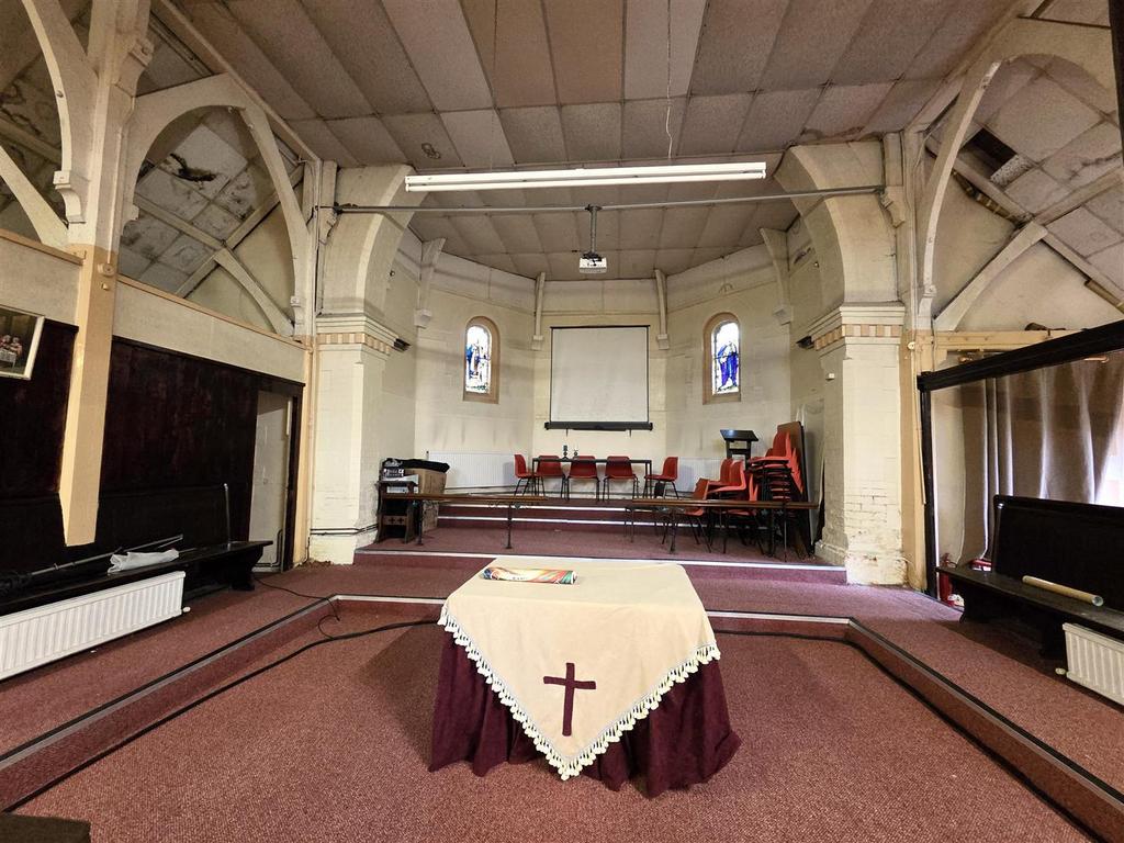 Lowden Church - Chancel.jpg