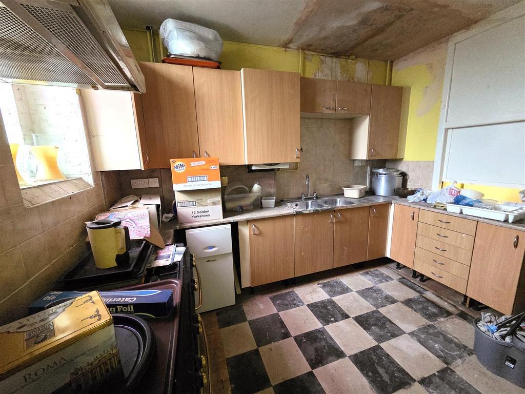 Lowden Church - Kitchen.jpg