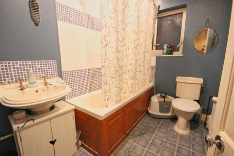 2 bedroom end of terrace house for sale, Wood Street, Kettering, NN16