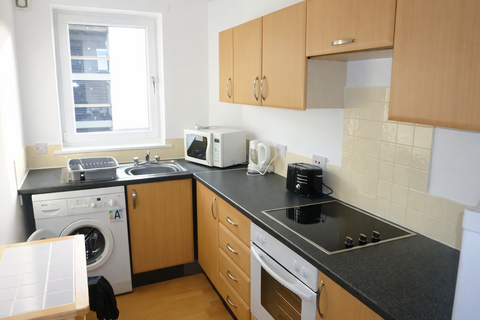 2 bedroom flat to rent, 8, Elliot Street, Edinburgh, EH7 5LU