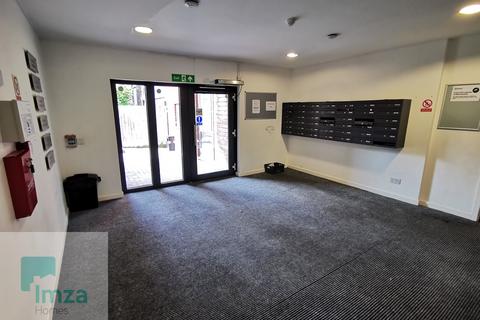 2 bedroom flat to rent, Carriage Grove, Bootle, Merseyside