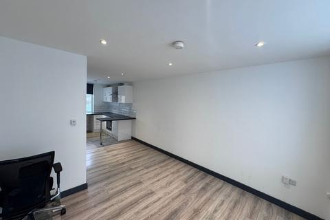 3 bedroom maisonette to rent, Winchester Road, London, Greater London. E4 9LH