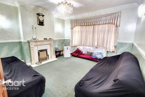 4 bedroom semi-detached house to rent, Evington Road, Leicester