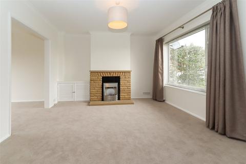 3 bedroom semi-detached house to rent, Farm Close, Amersham, Buckinghamshire, HP6