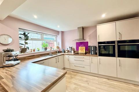 4 bedroom semi-detached house for sale, Holcombe Drive, Plymouth PL9