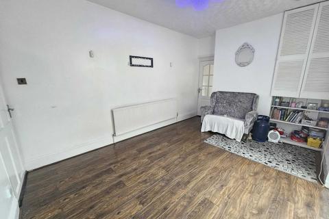 3 bedroom end of terrace house for sale, Fordhouse Lane, Stirchley