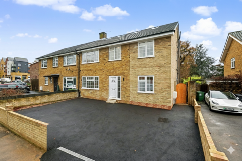 3 bedroom apartment for sale, Wallis Avenue, Maidstone ME15