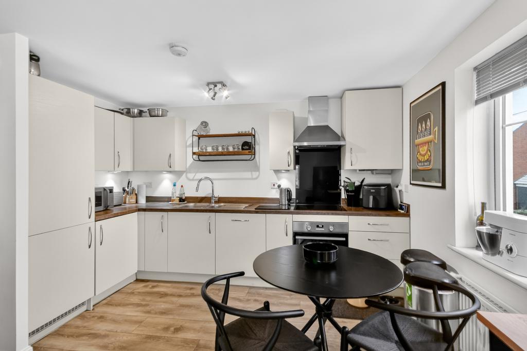 46whitlockavenuelarge7