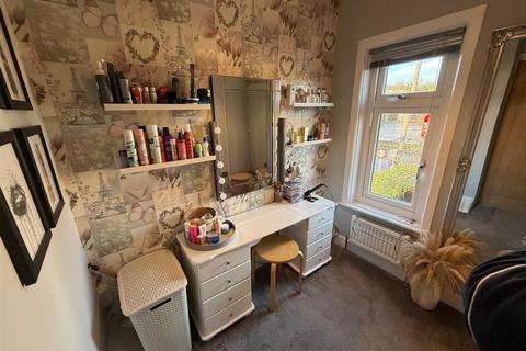 3 bedroom semi-detached house for sale, Sunwood Terrace, Halifax