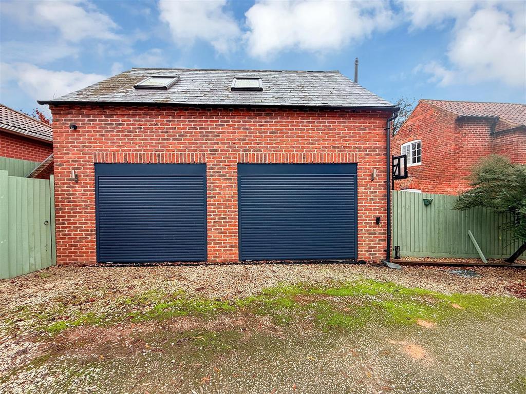 Mays Cottage PH-2.jpg