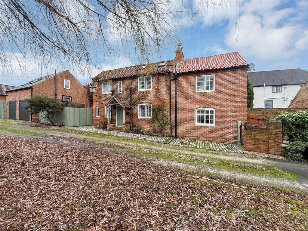 Mays Cottage PH-16.jpg