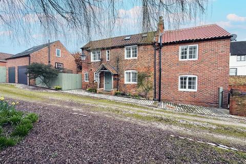 3 bedroom detached house for sale, Westgate, Southwell