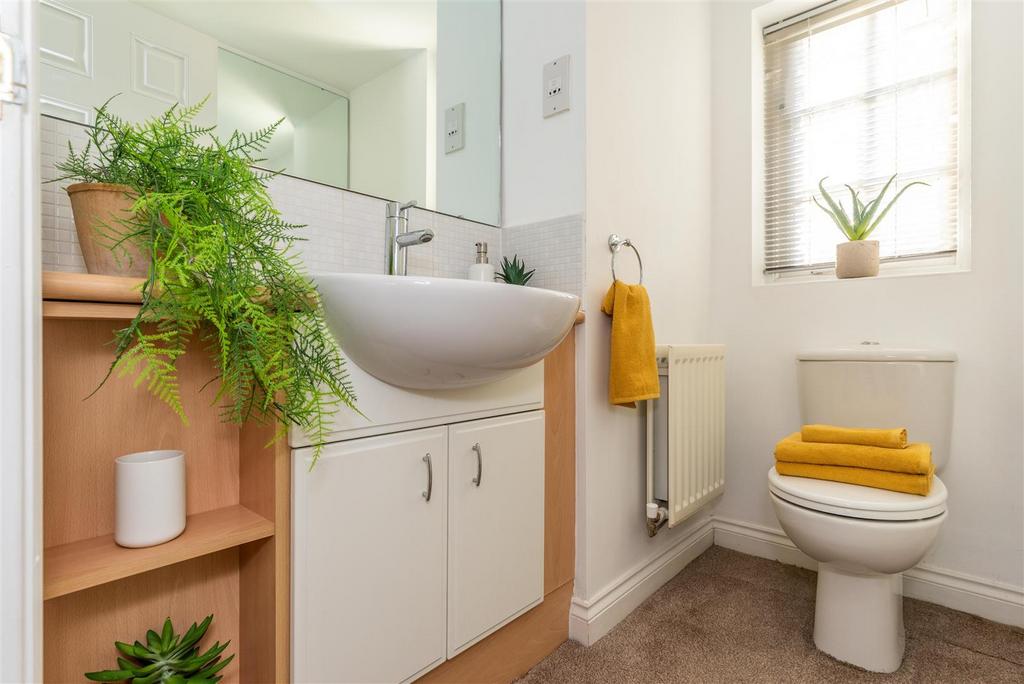 Main Bathroom