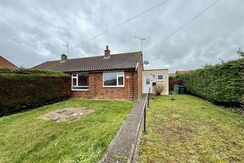 1 bedroom semi-detached bungalow for sale, Reids Piece, Purton, Swindon