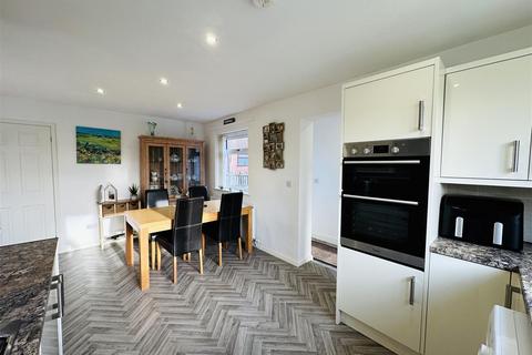 3 bedroom detached bungalow for sale, Homestead Close, Eggborough