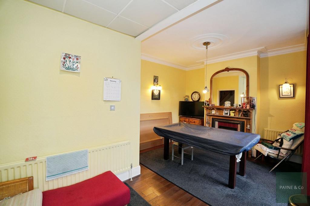 Reception/Kitchen