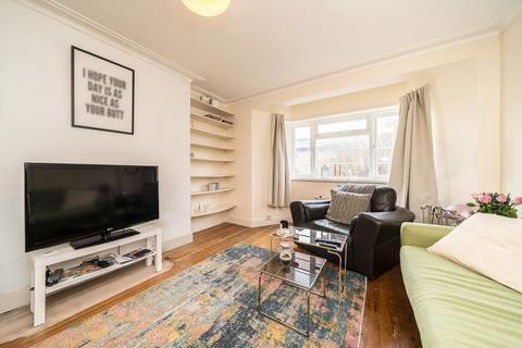 2 bedroom flat to rent, Streatham High Road, London SW16