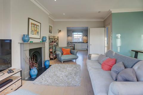 3 bedroom flat for sale, Lansdowne Place, Hove, BN3