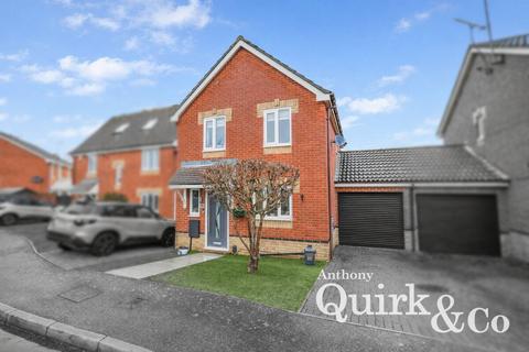 3 bedroom link detached house for sale, Lambourne, Canvey Island, SS8