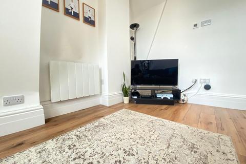 1 bedroom apartment to rent, Pearl Chambers, 22 East Parade, Leeds, LS1
