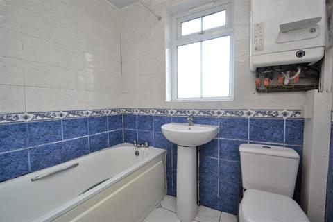 1 bedroom flat to rent, 289 Harrogate Road, Leeds LS17