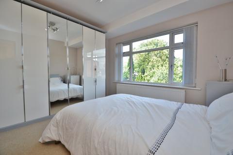 1 bedroom in a house share to rent, Roxholme Road, Leeds LS7