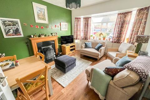 2 bedroom semi-detached bungalow for sale, Rupert Brooke Road, Shakespeare Gardens, Rugby, CV22