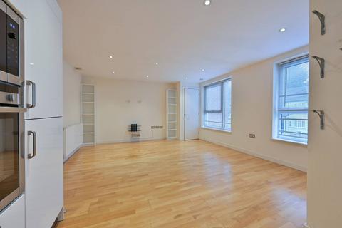 2 bedroom flat to rent, Attenborough Court, WD19, Bushey, Watford, WD19