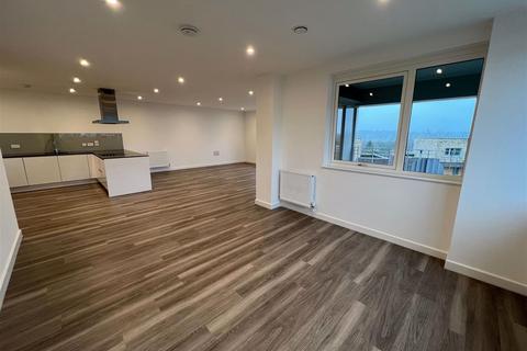 3 bedroom ground floor flat to rent, Cornforth Lane, Mill Hill