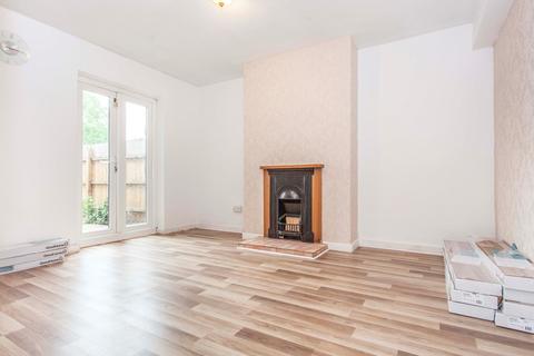 2 bedroom flat to rent, Elfleda Road, Cambridge, CB5