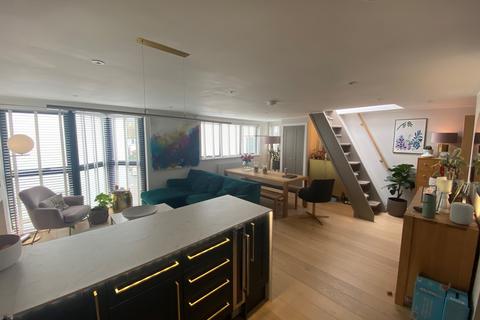 1 bedroom flat to rent, Brighton Square, Brighton, East Sussex, BN1