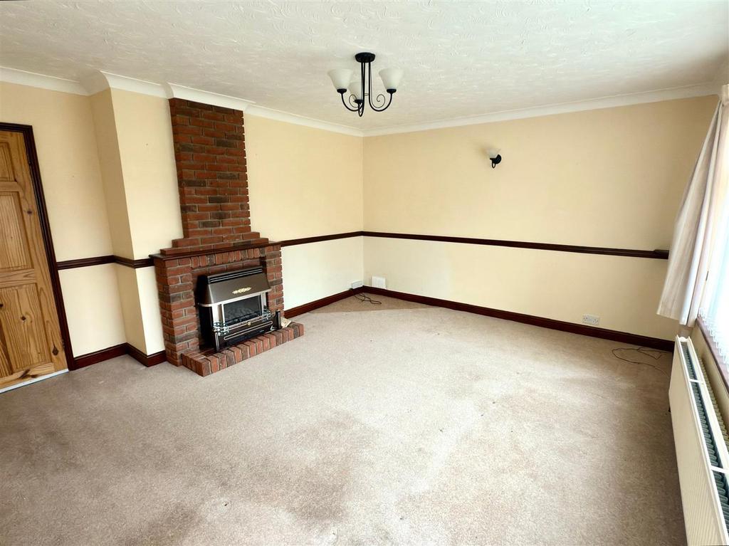 LOUNGE.jpg