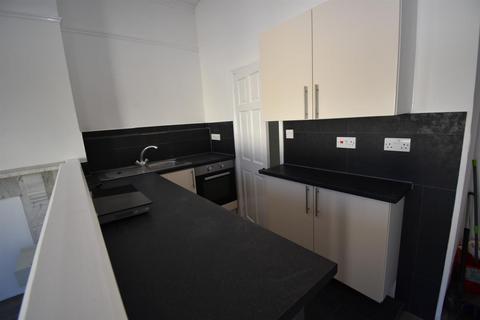 Studio to rent, C8, Milverton Hill, Leamington Spa