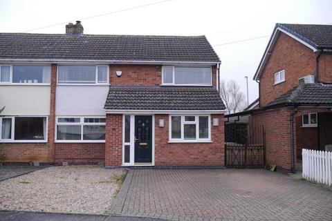 4 bedroom semi-detached house to rent, Ferneley Crescent, Melton Mowbray LE13