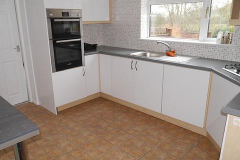 4 bedroom semi-detached house to rent, Ferneley Crescent, Melton Mowbray LE13