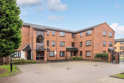 1 bedroom flat to rent, Longlands Court, Spring Grove, Mitcham, CR4