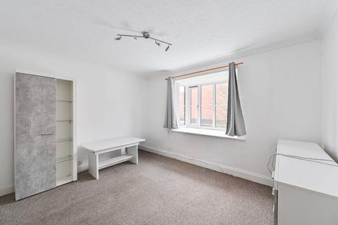 1 bedroom flat to rent, Longlands Court, Spring Grove, Mitcham, CR4