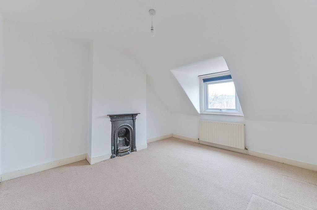 Bedroom, fireplace