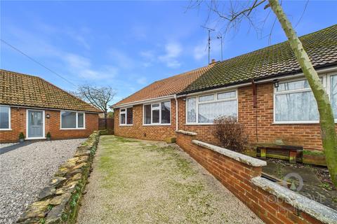 2 bedroom bungalow for sale, The Avenue, Northampton NN2