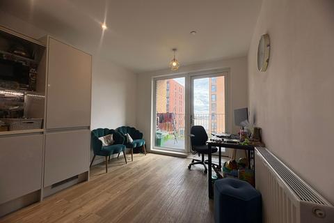 1 bedroom flat to rent, Chailey Place, Hayes UB3