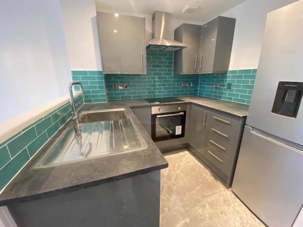 32 Seager Drive 3