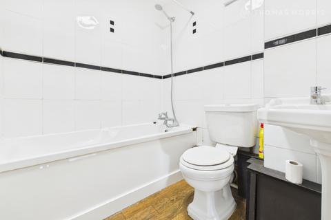 1 bedroom apartment to rent, Hall Road, St Neots PE19